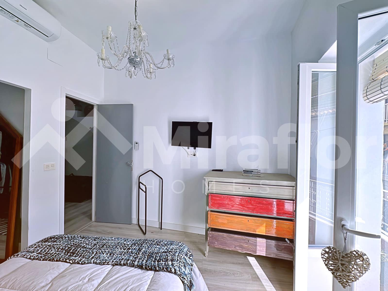 4 bedroom Townhouse for sale in Denia with garage - € 398,000 (Ref: 9296732)