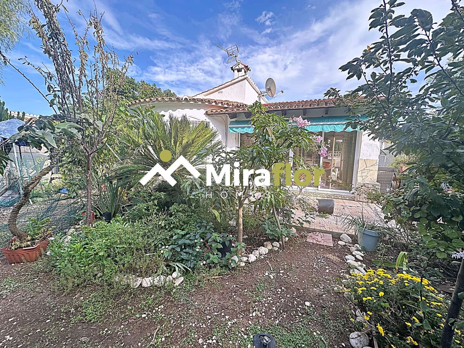 3 sypialnia Willa na sprzedaż w Els Poblets z basenem - 329 000 € (Ref: 9353369)