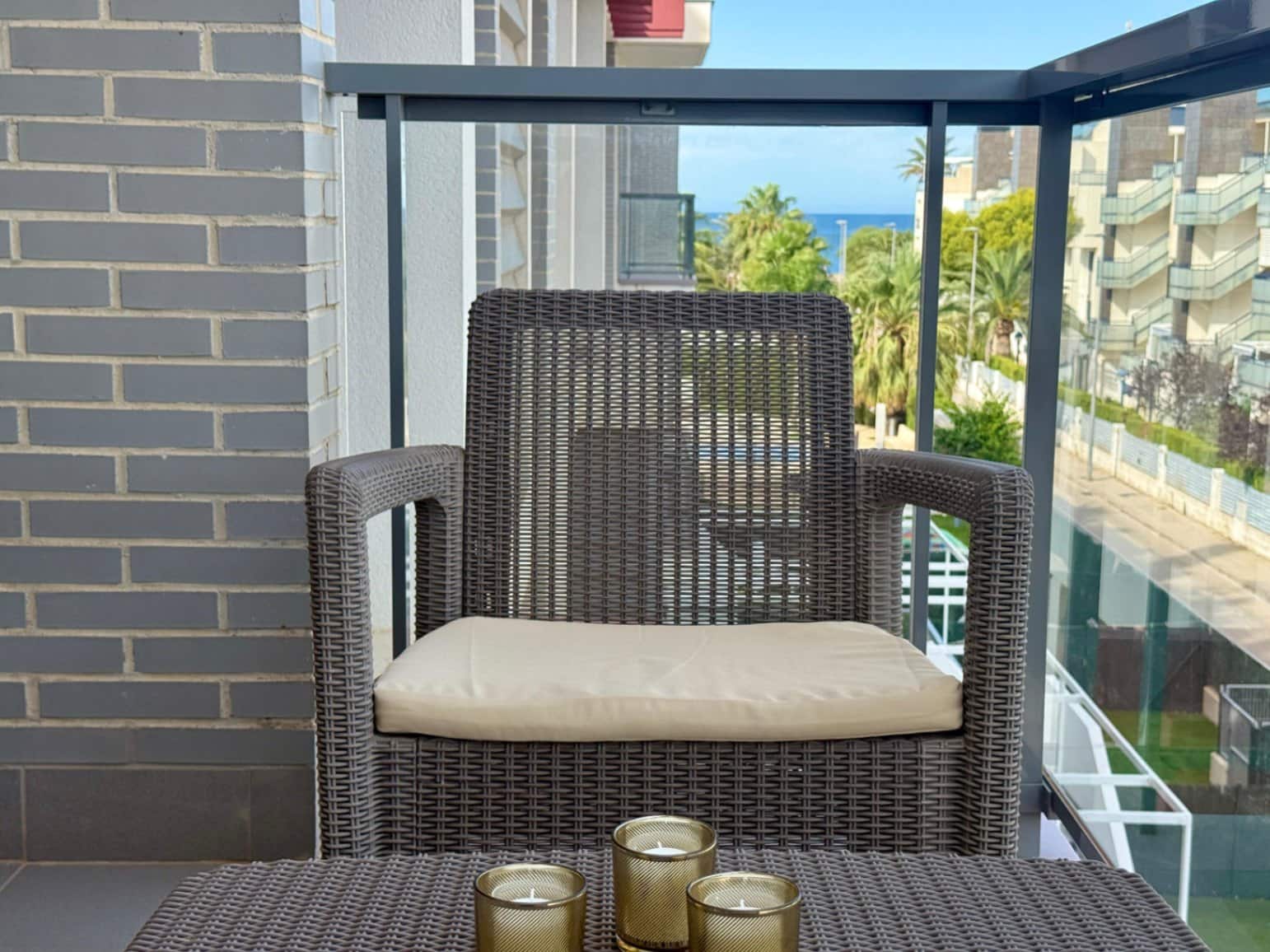 2 bedroom Apartment for sale in Denia with pool - € 395,000 (Ref: 9403215)