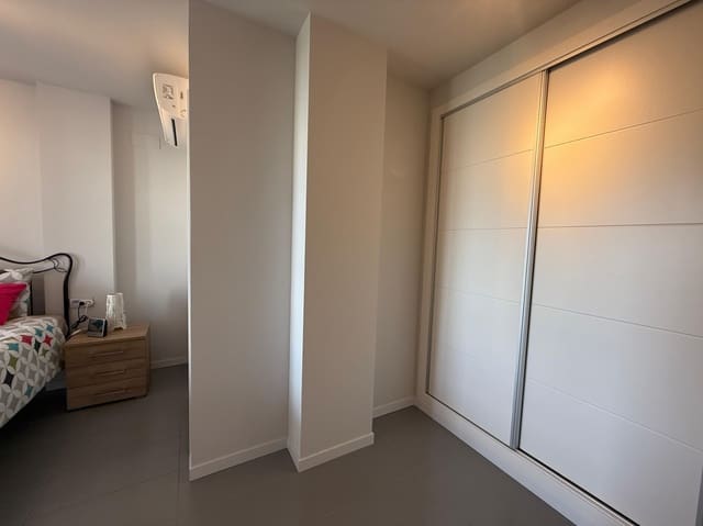 2 bedroom Apartment for sale in Dénia with pool - € 379,000 (Ref: 9403215)