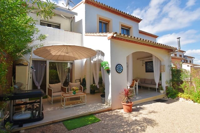 3 soveværelse Rækkehus til salg i Pedreguer med swimmingpool - € 315.000 (Ref: 9419503)