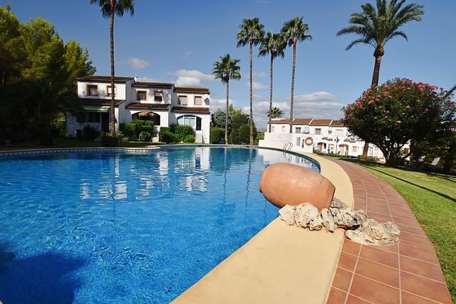 3 soveværelse Rækkehus til salg i Pedreguer med swimmingpool - € 315.000 (Ref: 9419503)