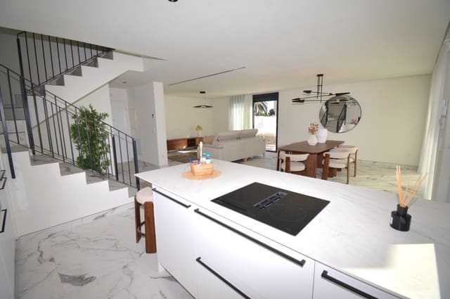 3 sypialnia Willa na sprzedaż w Dénia - 695 000 € (Ref: 9419504)