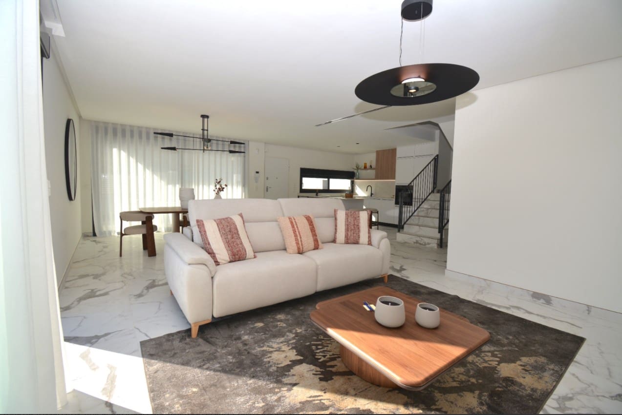 3 bedroom Villa for sale in Denia - € 695,000 (Ref: 9419504)