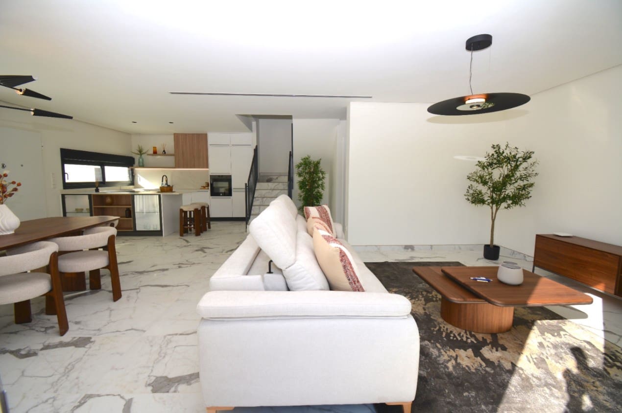 3 bedroom Villa for sale in Denia - € 695,000 (Ref: 9419504)