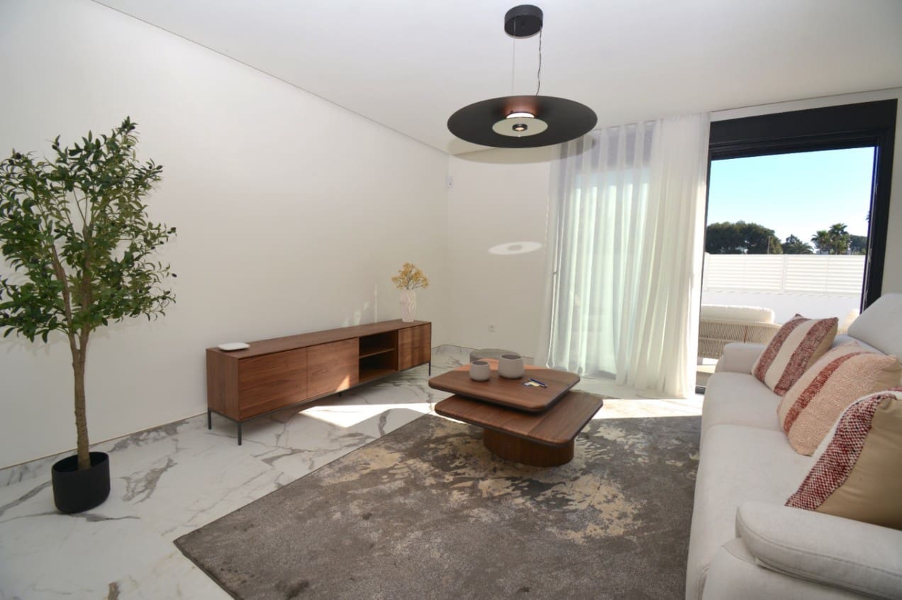 3 bedroom Villa for sale in Denia - € 695,000 (Ref: 9419504)