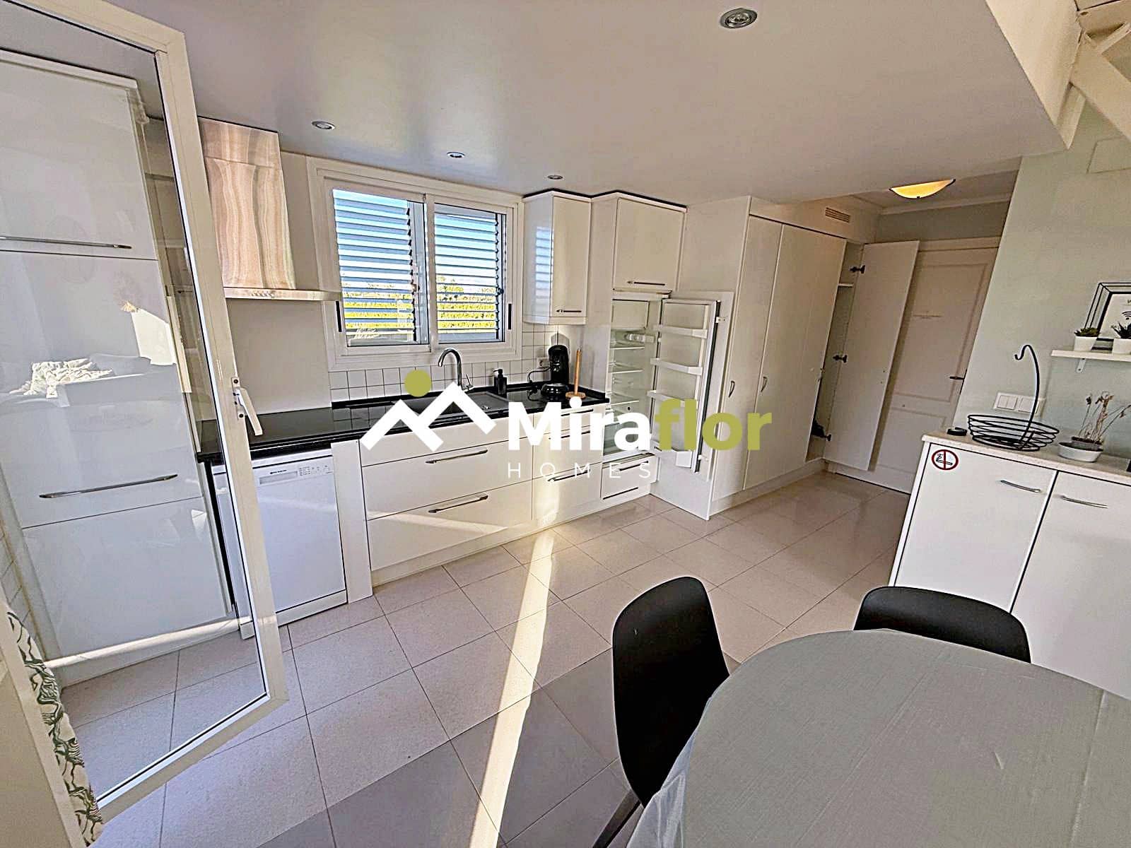 3 chambre Appartement à vendre à Denia avec piscine - 325 000 € (Ref: 9501955)