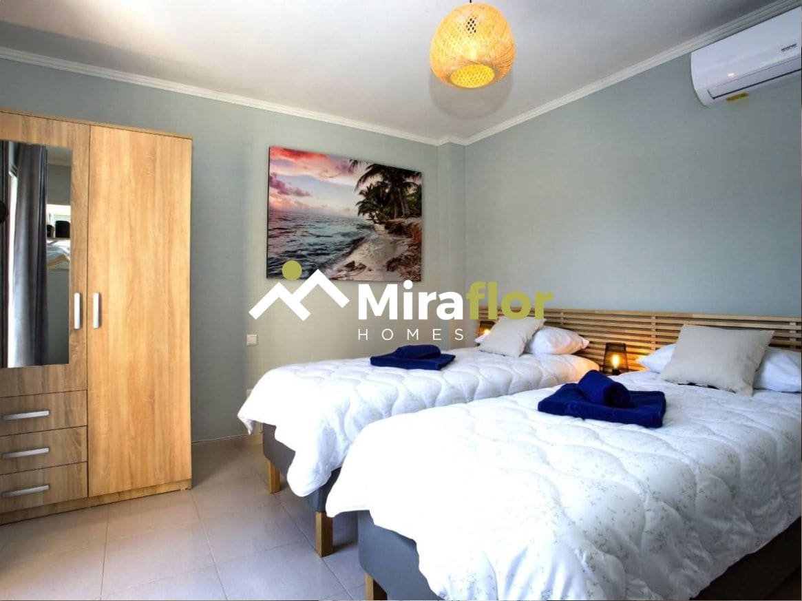 3 bedroom Apartment for sale in Denia with pool - € 325,000 (Ref: 9501955)