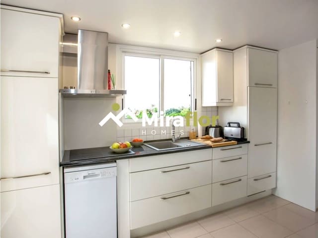 3 sypialnia Apartament na sprzedaż w Dénia z basenem - 325 000 € (Ref: 9501955)