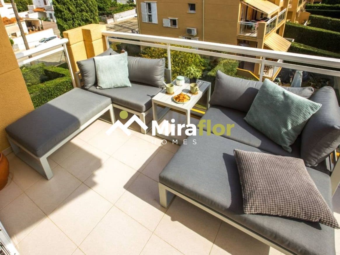 3 bedroom Apartment for sale in Denia with pool - € 325,000 (Ref: 9501955)