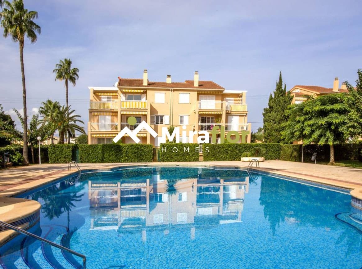 3 bedroom Apartment for sale in Denia with pool - € 325,000 (Ref: 9501955)