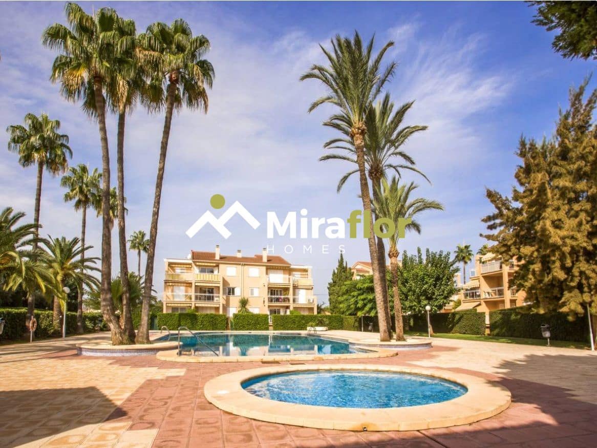 3 bedroom Apartment for sale in Denia with pool - € 325,000 (Ref: 9501955)