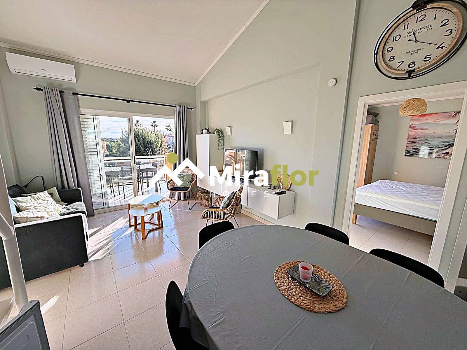 3 bedroom Apartment for sale in Denia with pool - € 325,000 (Ref: 9501955)