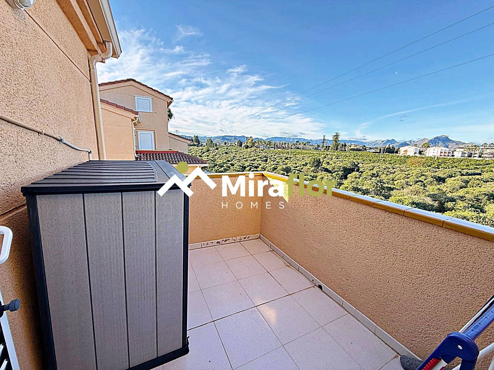 3 bedroom Apartment for sale in Denia with pool - € 325,000 (Ref: 9501955)