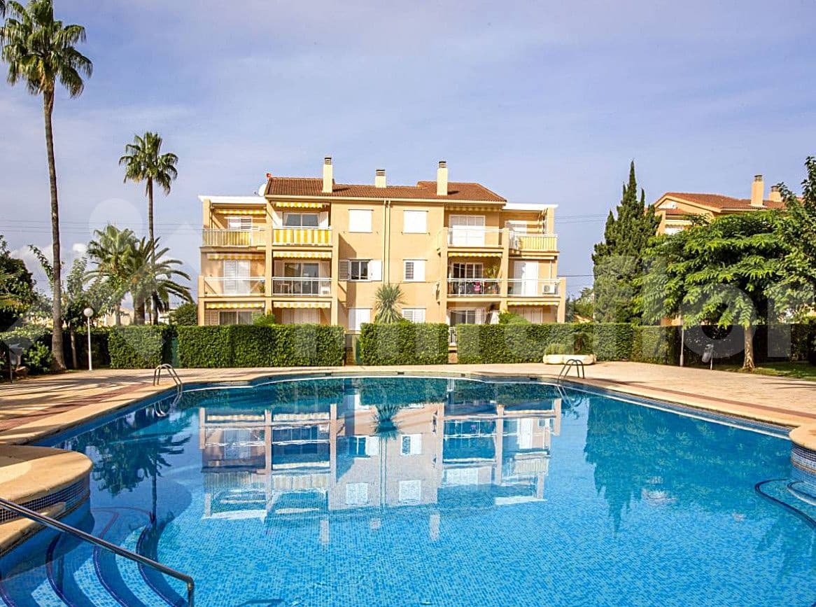 3 makuuhuone Huoneisto myytävänä paikassa Denia mukana uima-altaan - 315 000 € (Ref: 9501955)