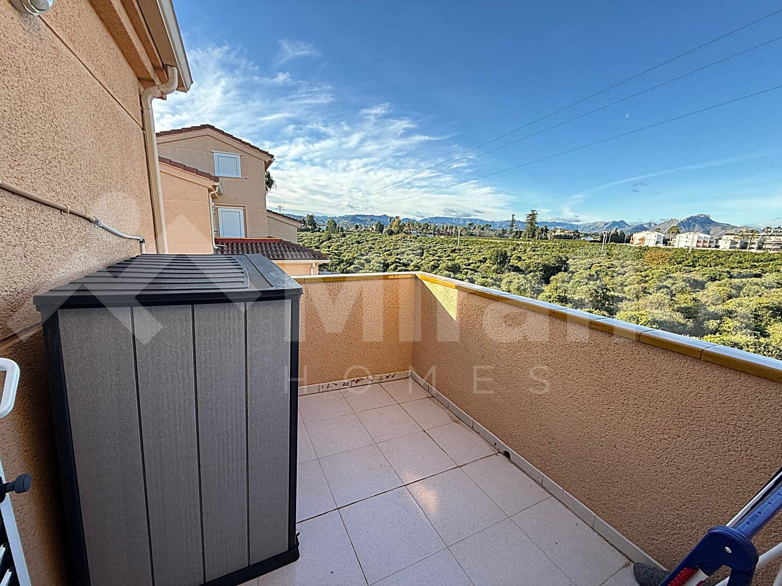 3 makuuhuone Huoneisto myytävänä paikassa Denia mukana uima-altaan - 315 000 € (Ref: 9501955)