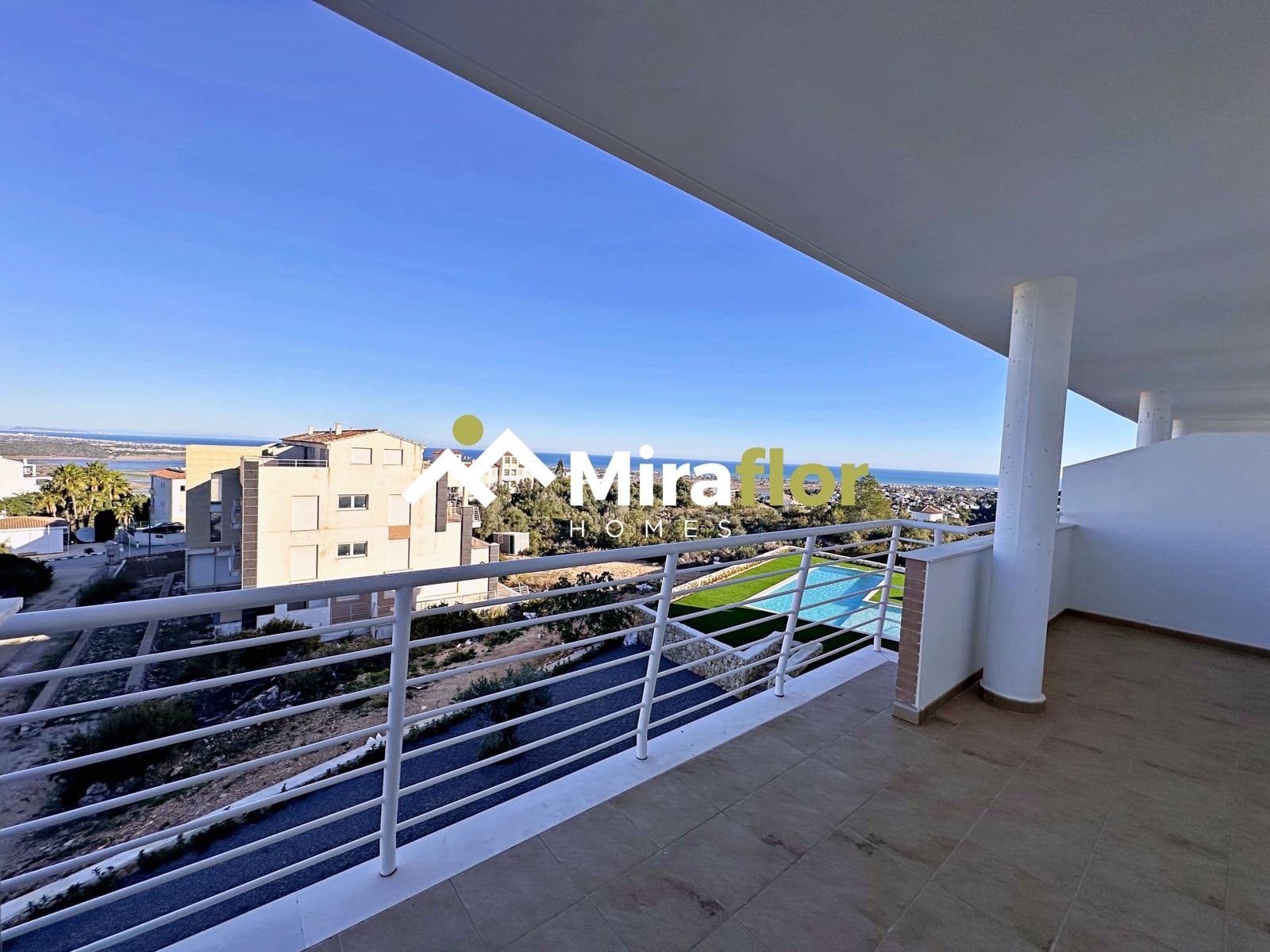 Apartamento de 2 habitaciones en Monte Pego en venta con piscina - 215.000 € (Ref: 9527428)