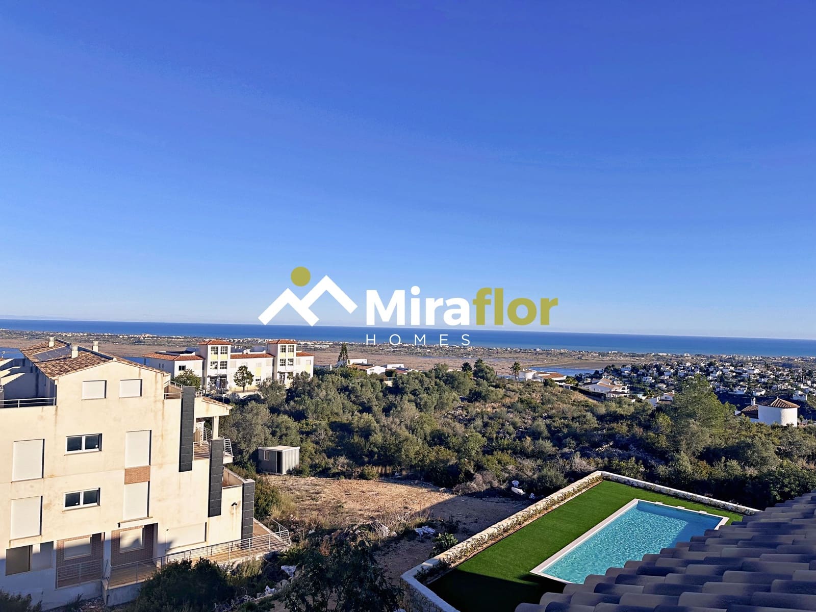 Apartamento de 2 habitaciones en Monte Pego en venta con piscina - 215.000 € (Ref: 9527428)