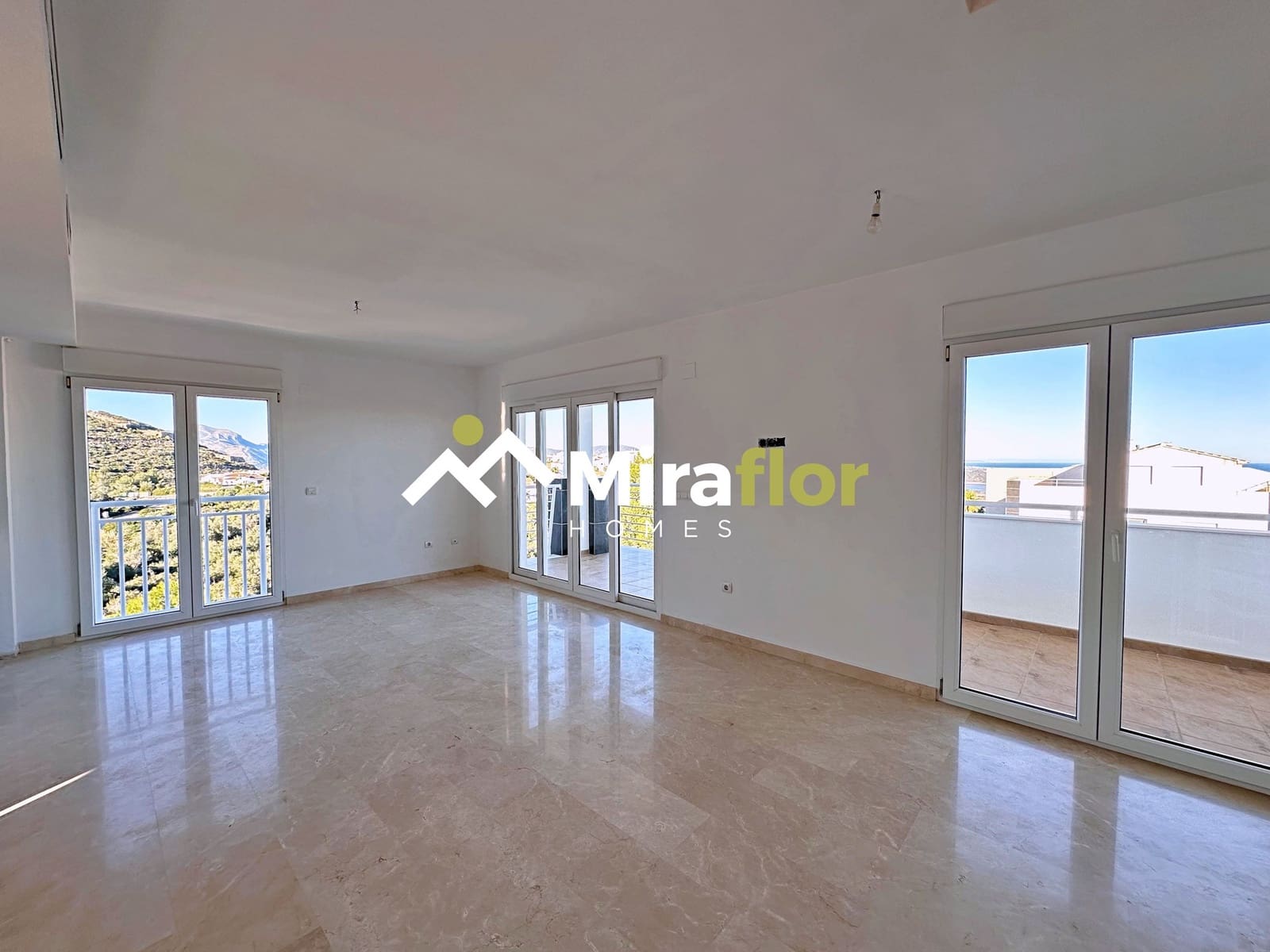 Apartamento de 2 habitaciones en Monte Pego en venta con piscina - 215.000 € (Ref: 9527428)