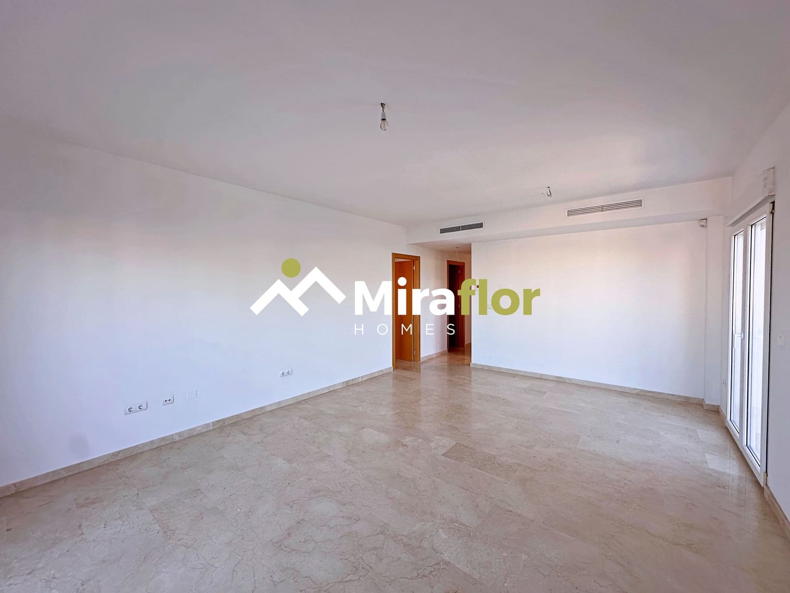 Apartamento de 2 habitaciones en Monte Pego en venta con piscina - 215.000 € (Ref: 9527428)