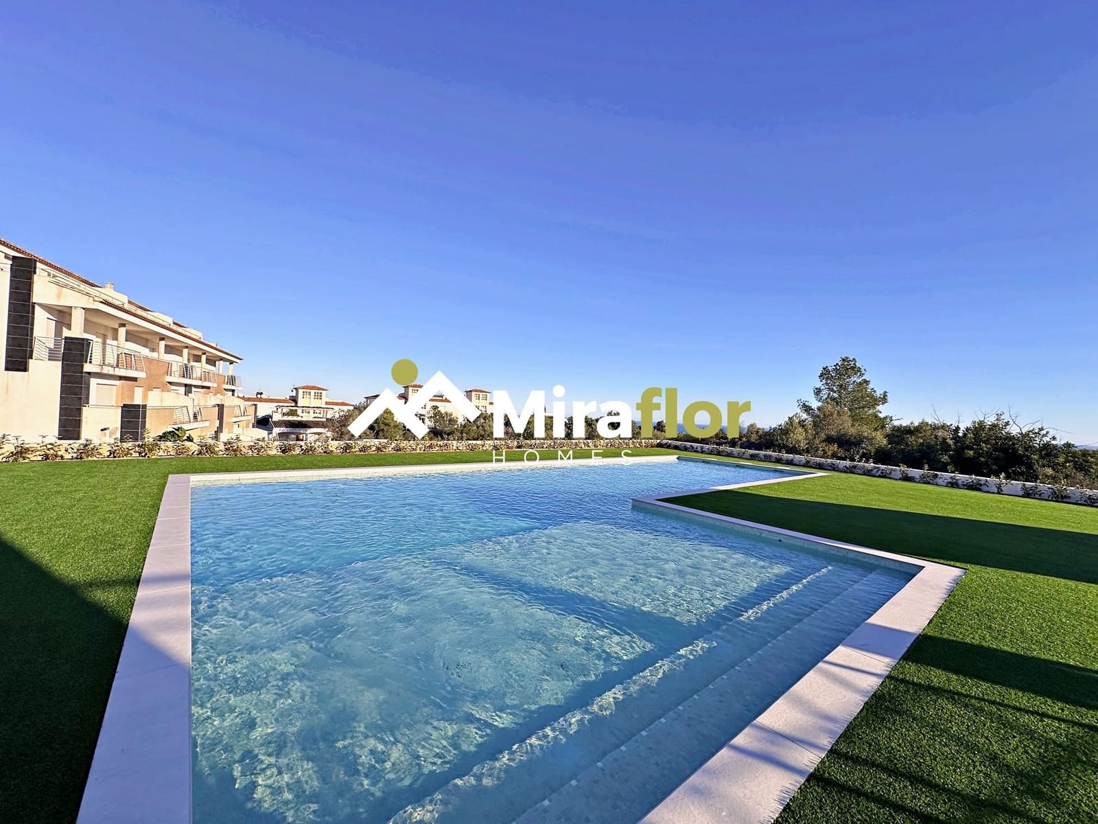 Apartamento de 2 habitaciones en Monte Pego en venta con piscina - 215.000 € (Ref: 9527428)