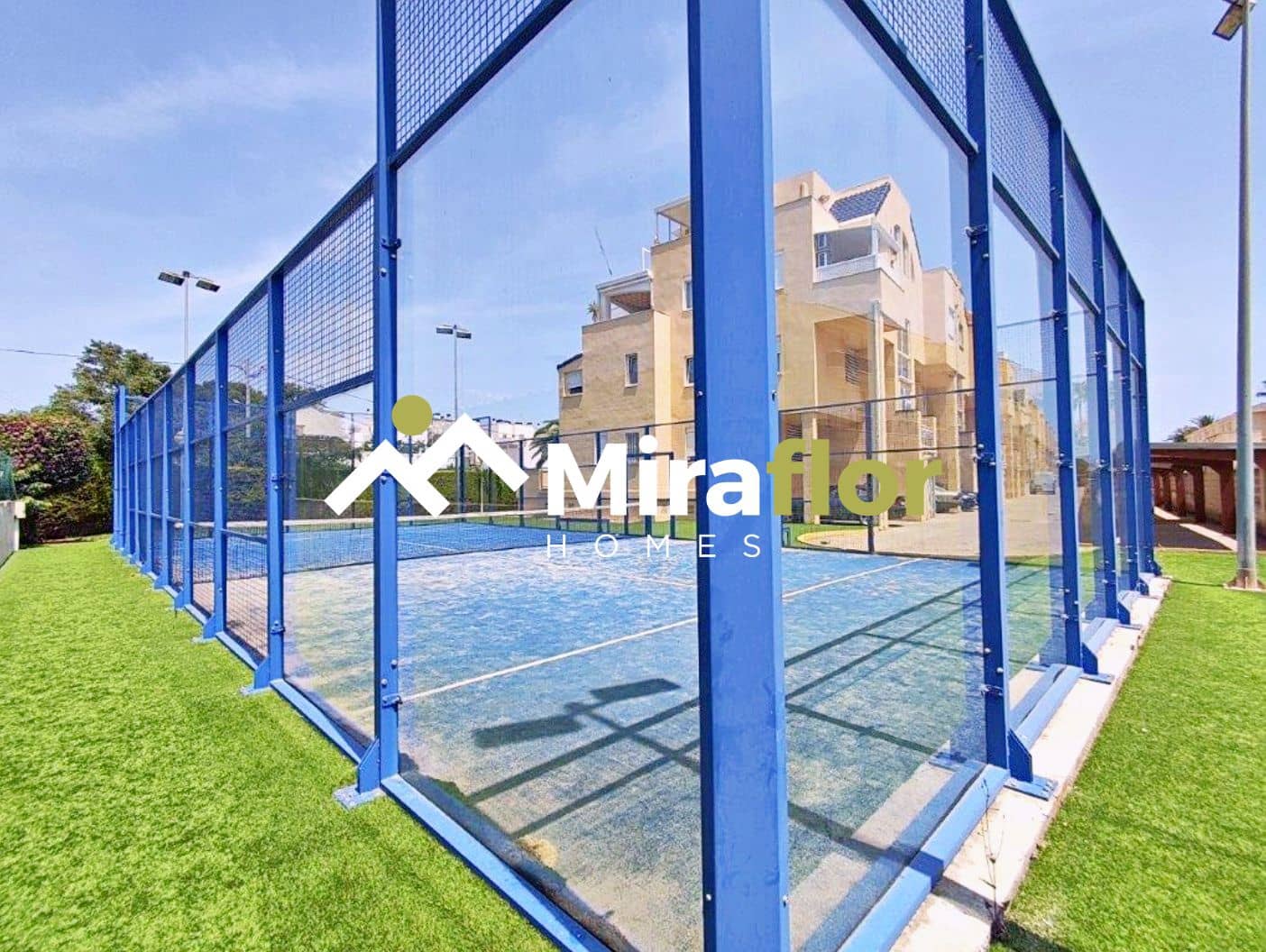 2 sovrum Lägenhet till salu i Denia med pool - 275 000 € (Ref: 9533472)