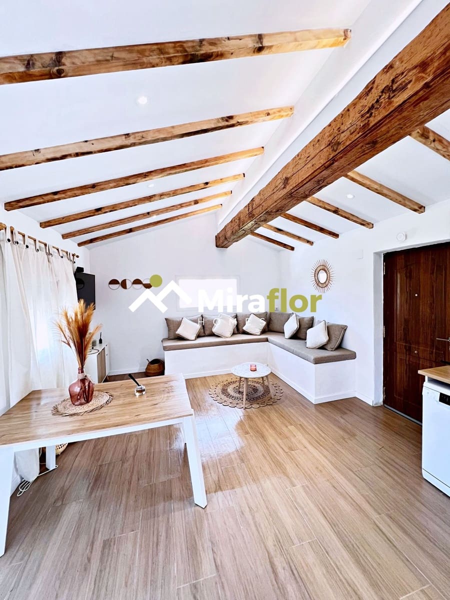 4 makuuhuone Huvila myytävänä paikassa Denia mukana uima-altaan - 480 000 € (Ref: 9540955)