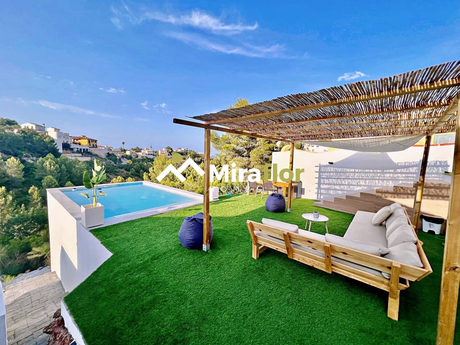 4 makuuhuone Huvila myytävänä paikassa Denia mukana uima-altaan - 480 000 € (Ref: 9540955)