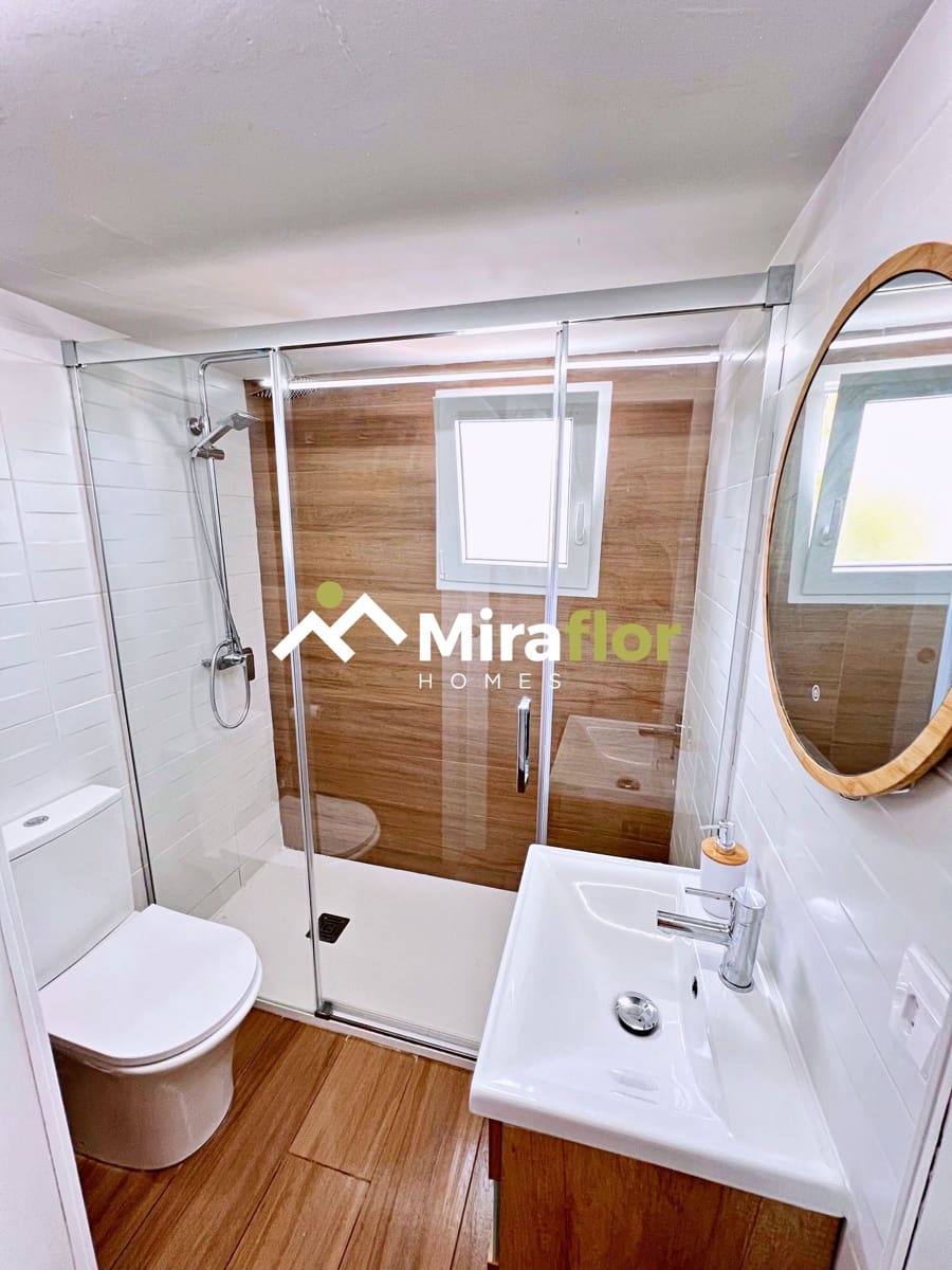 4 bedroom Villa for sale in Denia with pool - € 480,000 (Ref: 9540955)