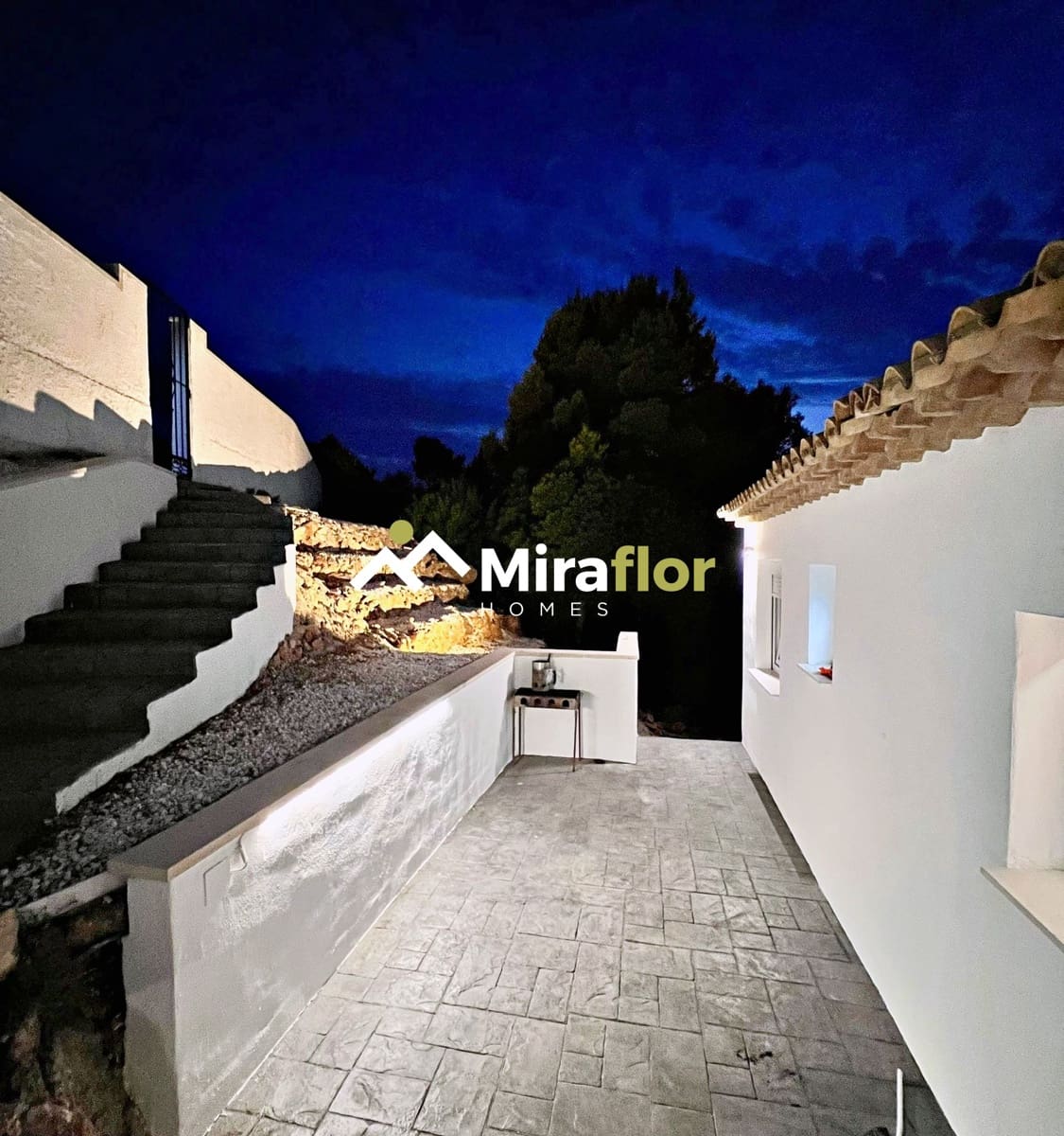 4 bedroom Villa for sale in Denia with pool - € 480,000 (Ref: 9540955)