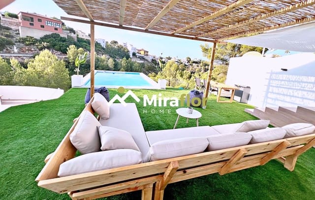 4 sypialnia Willa na sprzedaż w Dénia z basenem - 480 000 € (Ref: 9540955)