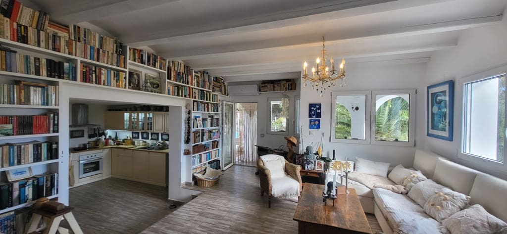 Chalet de 3 habitaciones en Dénia en venta con piscina - 628.000 € (Ref: 9543145)