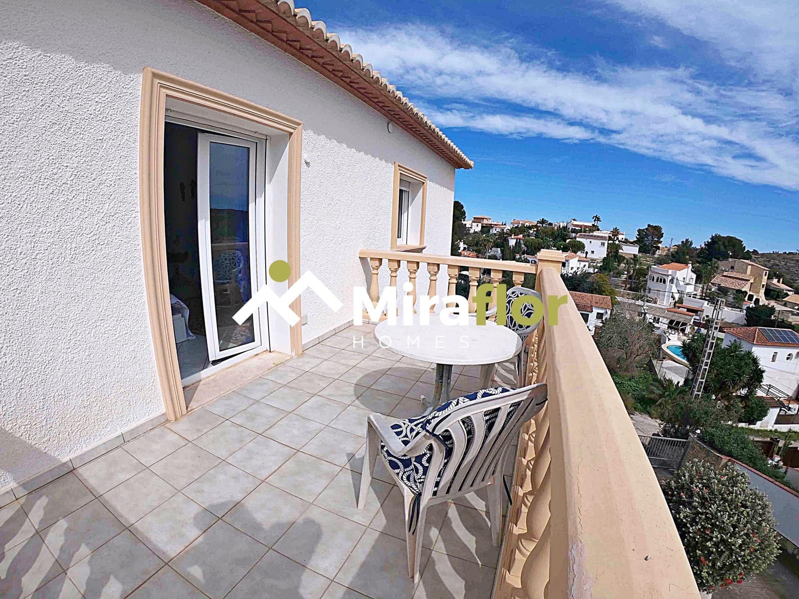 3 Zimmer Villa zu verkaufen in Denia mit Pool - 750.000 € (Ref: 9606668)