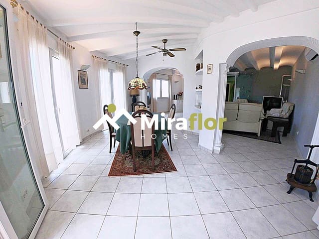 3 Zimmer Villa zu verkaufen in Dénia mit Pool - 750.000 € (Ref: 9606668)