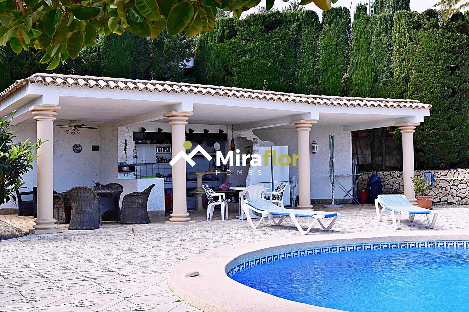 3 Zimmer Villa zu verkaufen in Denia mit Pool - 750.000 € (Ref: 9606668)