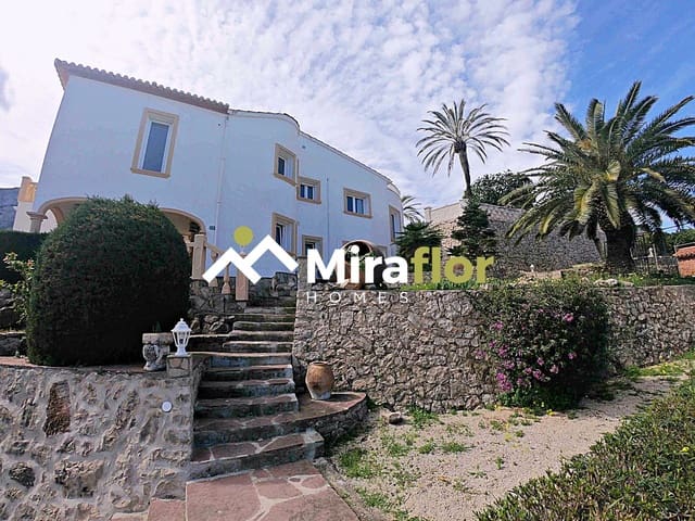 3 Zimmer Villa zu verkaufen in Dénia mit Pool - 750.000 € (Ref: 9606668)