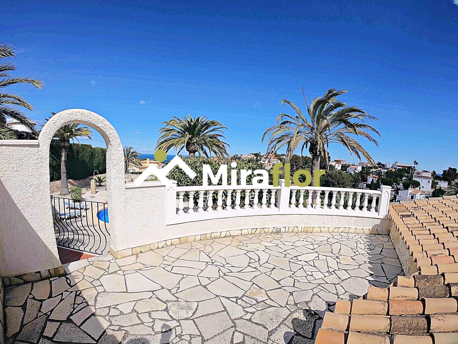 3 Zimmer Villa zu verkaufen in Denia mit Pool - 750.000 € (Ref: 9606668)