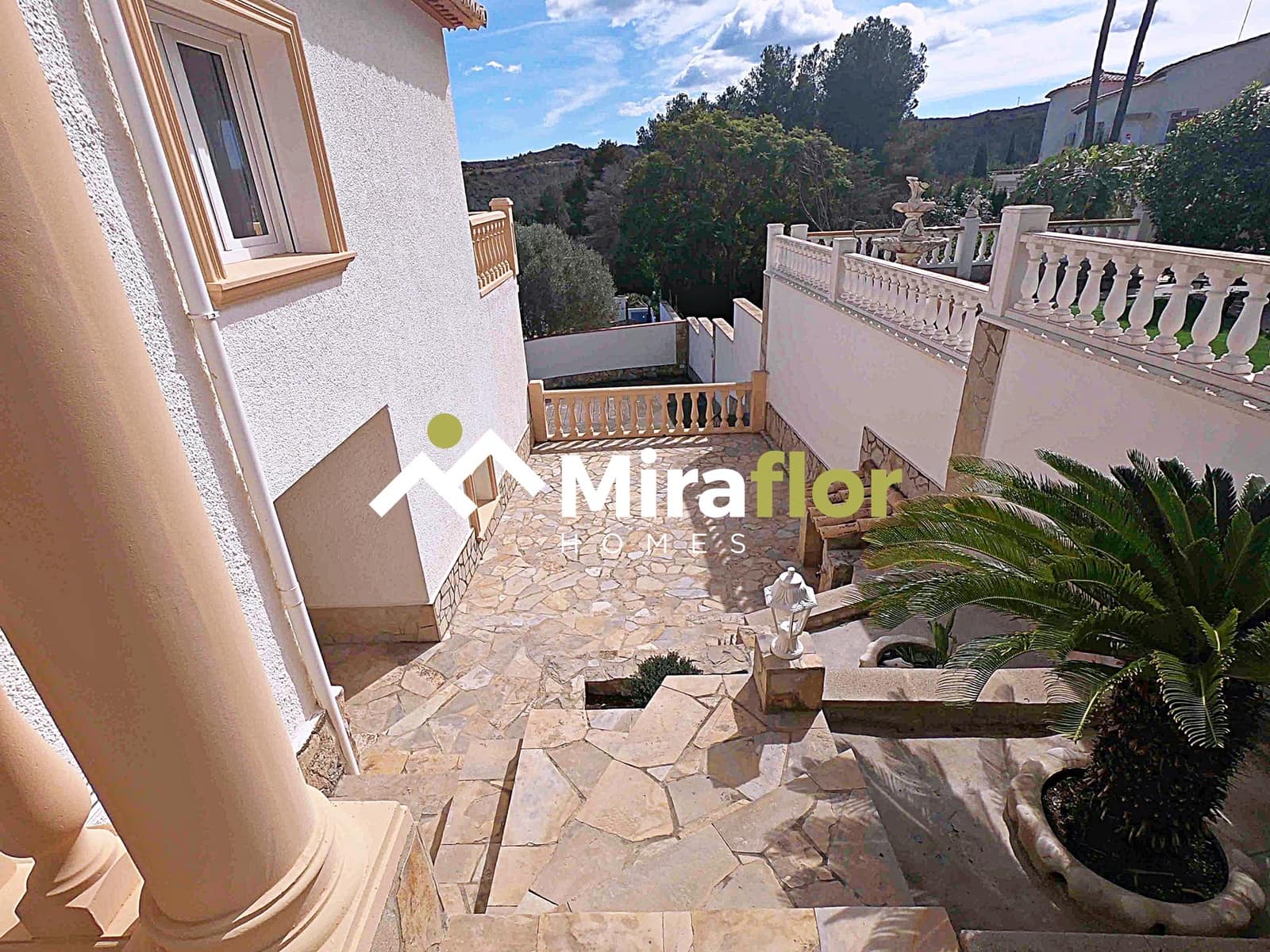 3 Zimmer Villa zu verkaufen in Denia mit Pool - 750.000 € (Ref: 9606668)