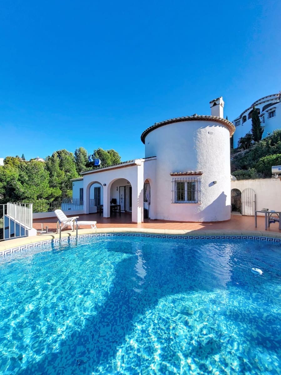 3 bedroom Villa for sale in Pego with pool - € 400,000 (Ref: 9606669)