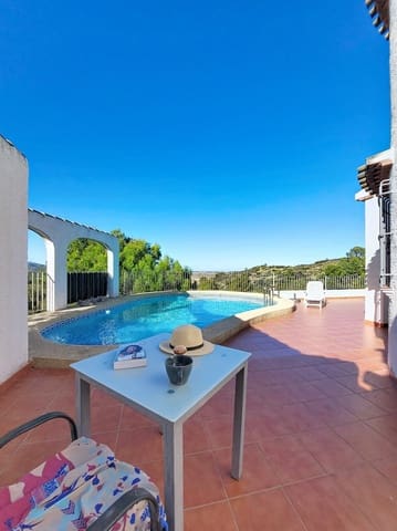 3 soveværelse Villa til salg i Pego med swimmingpool - € 395.000 (Ref: 9606669)