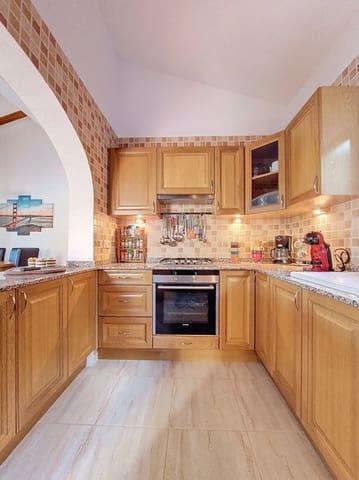 Chalet de 3 habitaciones en Pego en venta con piscina - 395.000 € (Ref: 9606669)