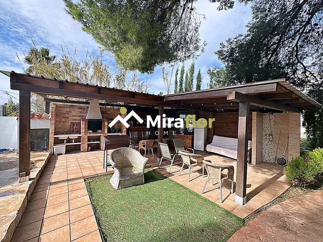 3 sovrum Villa till salu i Dénia med pool - 659 000 € (Ref: 9606670)