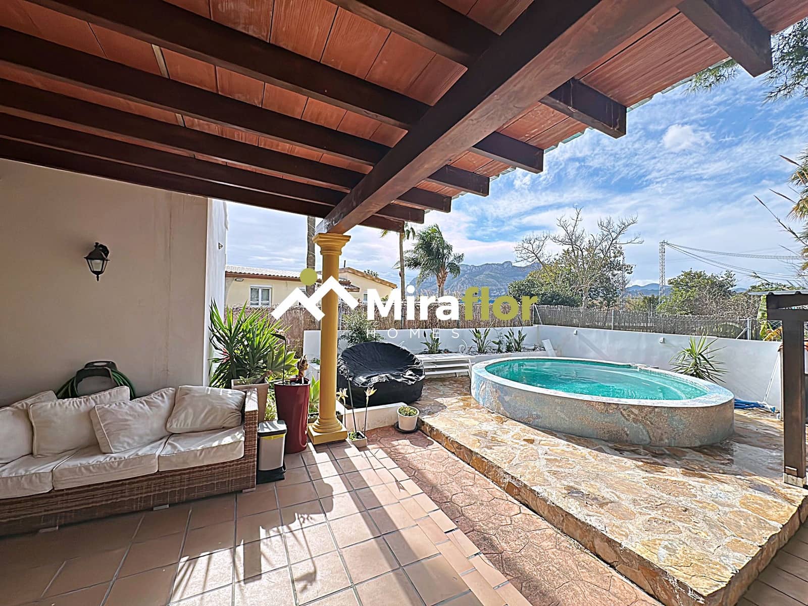 3 sovrum Villa till salu i Denia med pool - 659 000 € (Ref: 9606670)