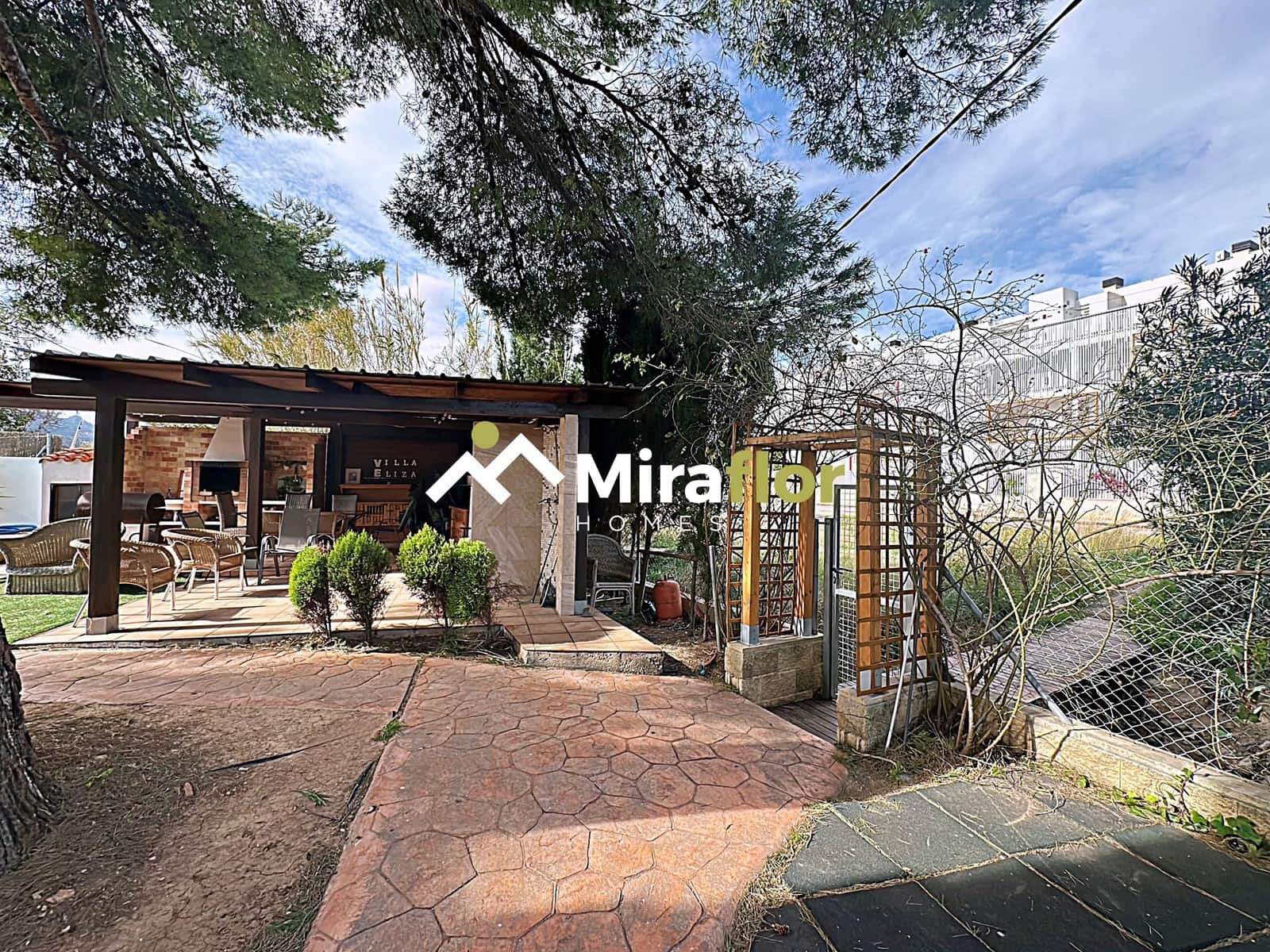 3 sovrum Villa till salu i Denia med pool - 659 000 € (Ref: 9606670)