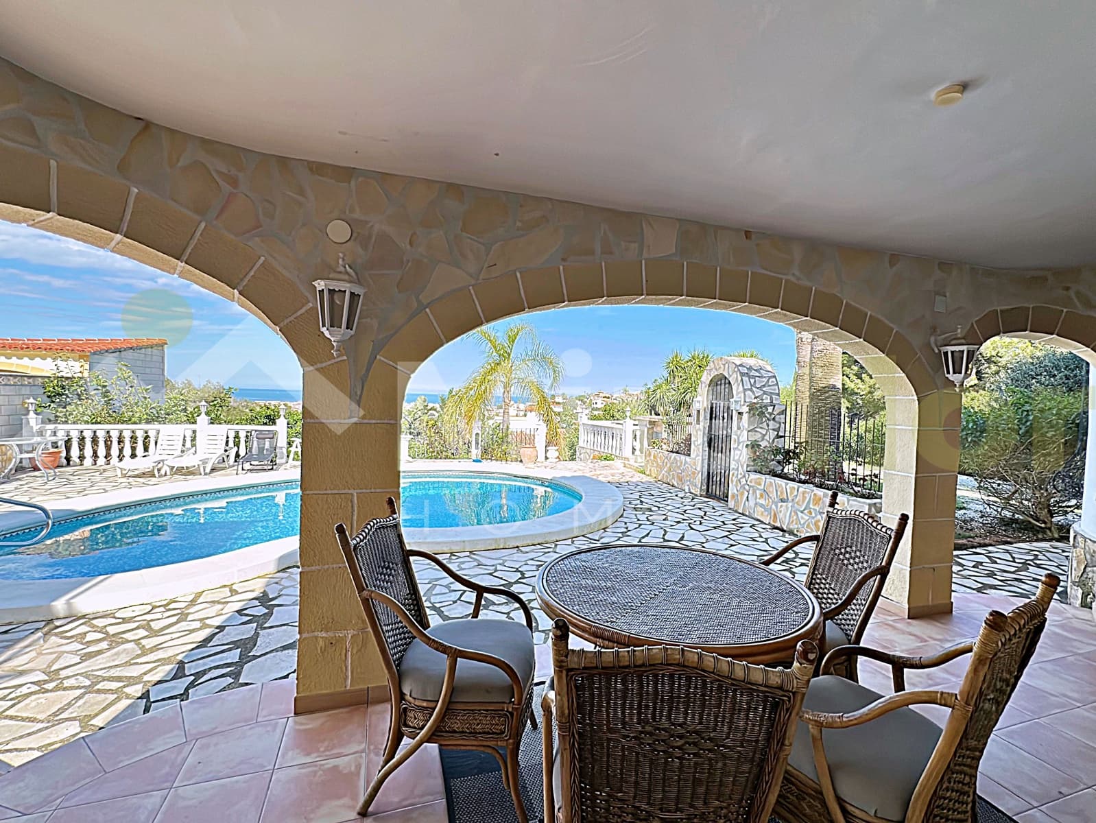 3 bedroom Villa for sale in Denia with pool - € 565,000 (Ref: 9606671)