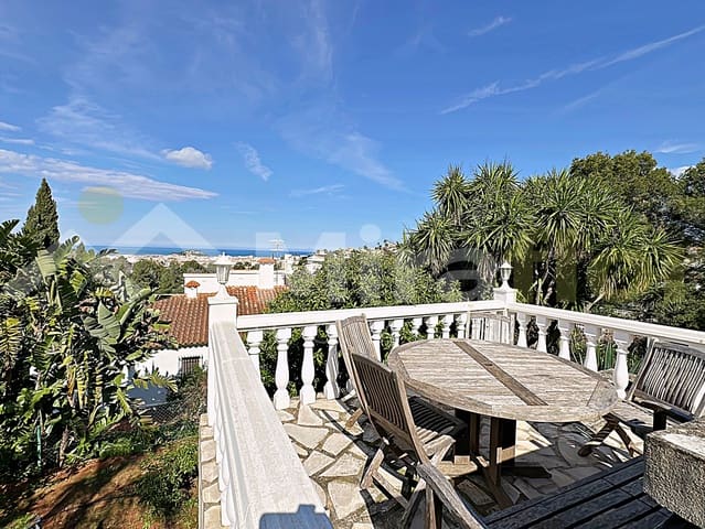 3 quarto Moradia para venda em Dénia com piscina - 565 000 € (Ref: 9606671)