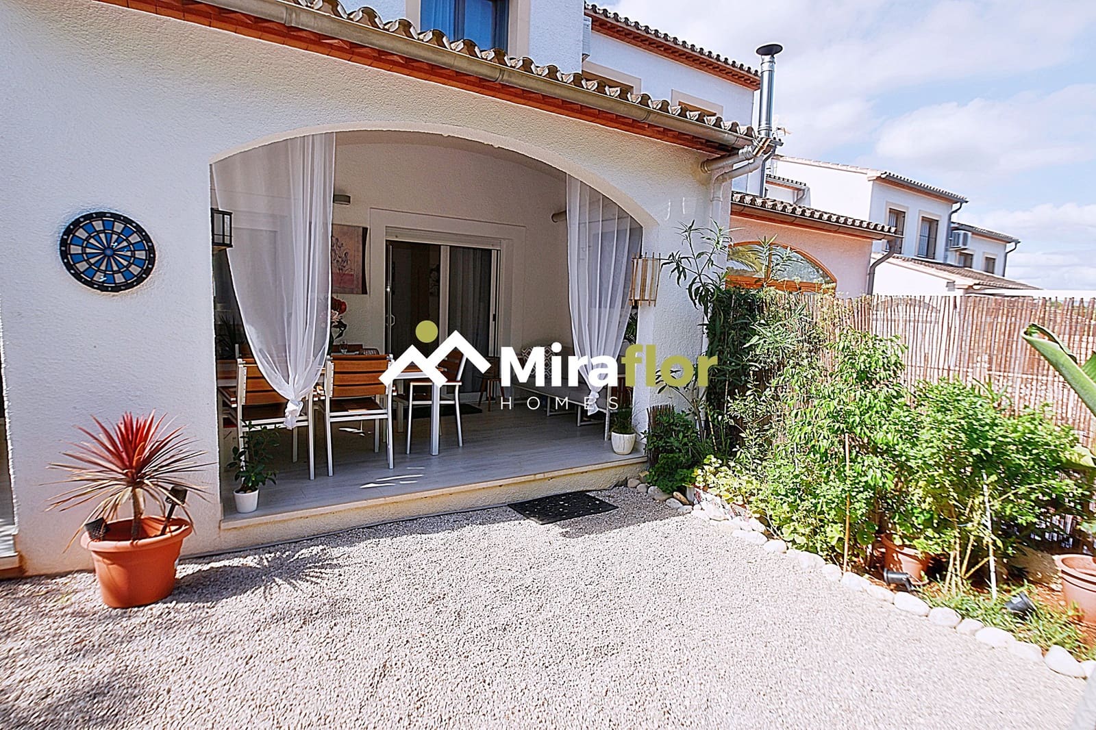 3 bedroom Townhouse for sale in Pedreguer with pool - € 315,000 (Ref: 9606674)