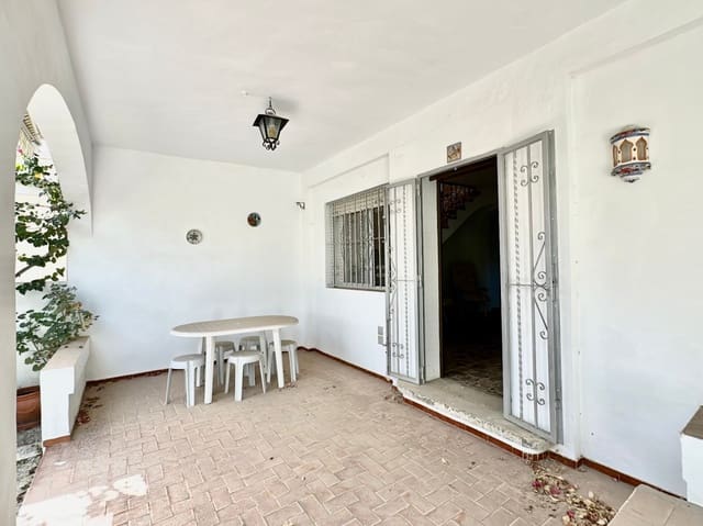 Casa de 5 habitaciones en Dénia en venta - 349.000 € (Ref: 9606677)