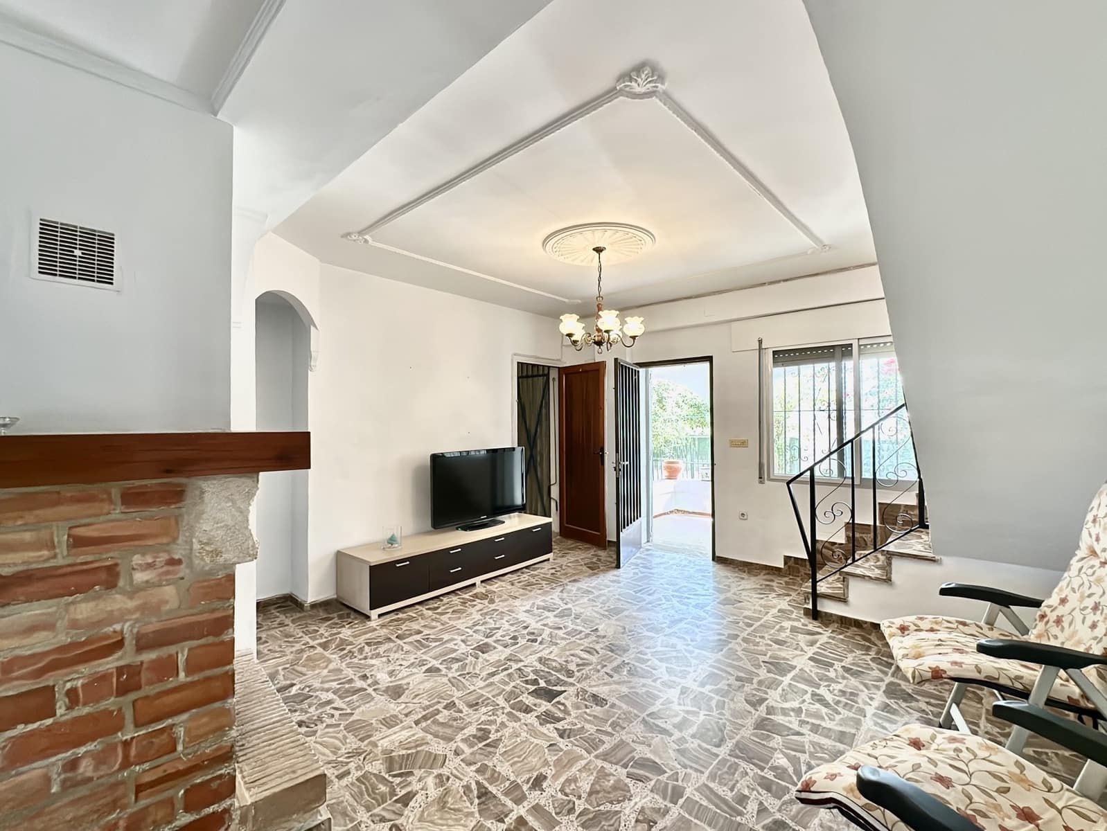 5 soveværelse Rækkehus til salg i Denia - € 349.000 (Ref: 9606684)