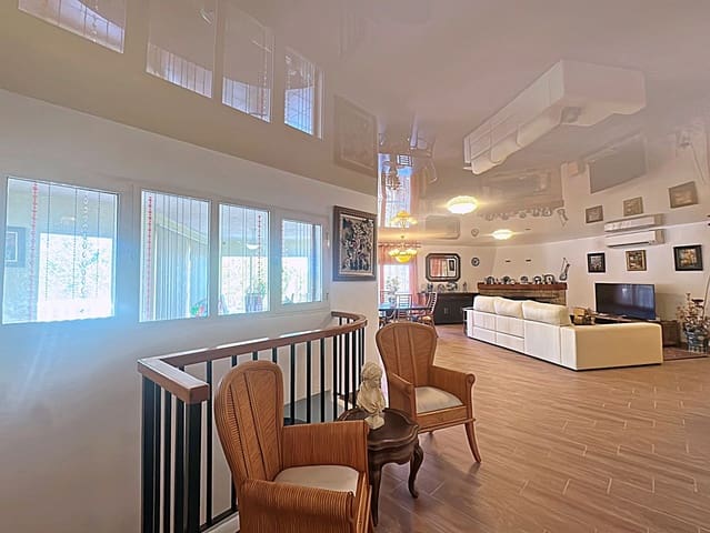 4 chambre Villa/Maison à vendre à Dénia avec piscine - 589 000 € (Ref: 9606685)